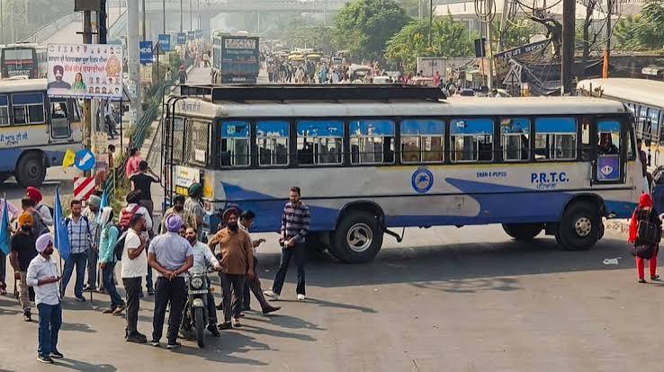 रोडवेज की हड़ताल से बस सेवाएं प्रभावित: पंजाब रोडवेज, पनबस और PRTC के ठेका कर्मियों की बातचीत बेनतीजा, आवाजाही पर असर